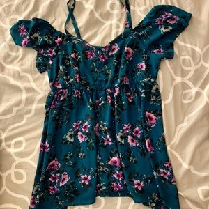Torrid cold shoulder top. NEVER WORN